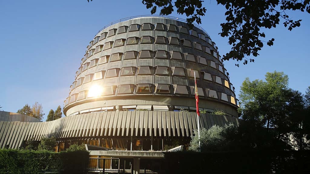 Patriotisme, finençament i tribunal constitucional