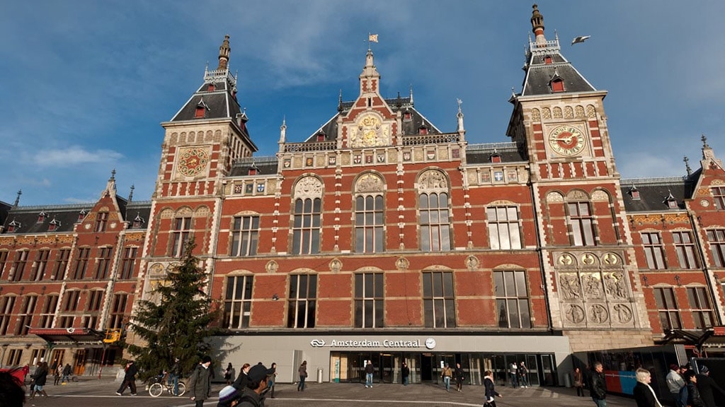 El cas increïble de l’Estació d’Amsterdam