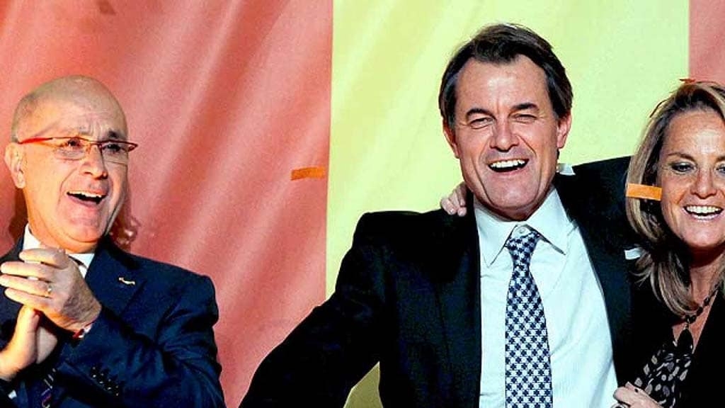 Contundent victòria de CiU