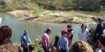 Una quarantena de persones visiten l’illa d’Avall de Jafre