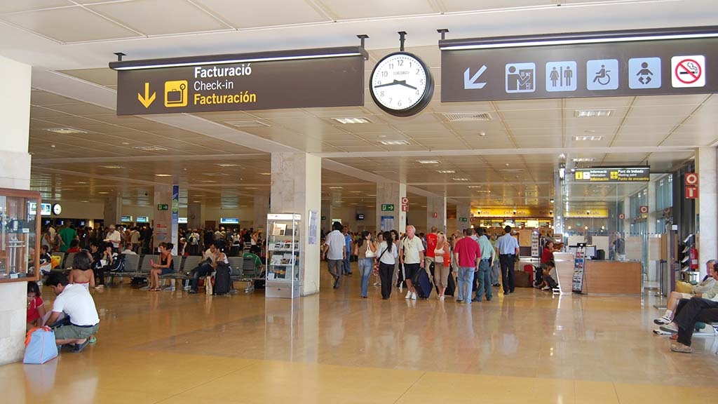 L’aeroport de Girona: benedicció o forat negre?