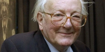 Tom Sharpe: l’humor intel·ligent