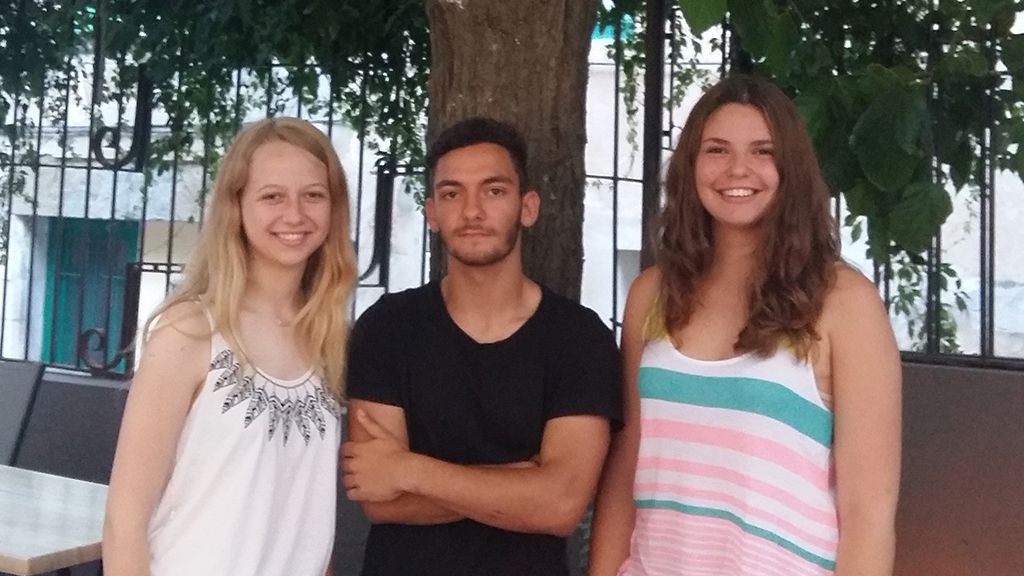 Els nostres joves apadrinen avis