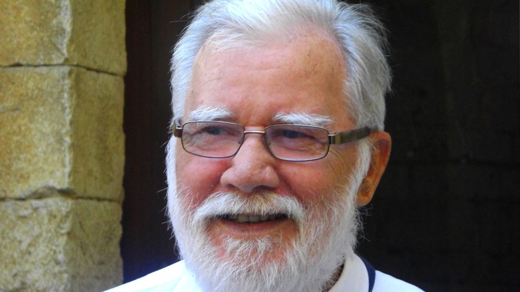 A la memòria de Mn. Vicenç Fiol