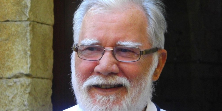 A la memòria de Mn. Vicenç Fiol