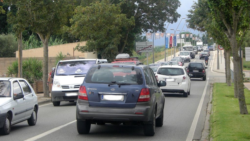 Torroella i els cotxes