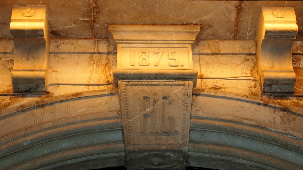 La casa Galibern, seu de la Fundació Mascort, i la Cambra Agrícola de l’Empordà