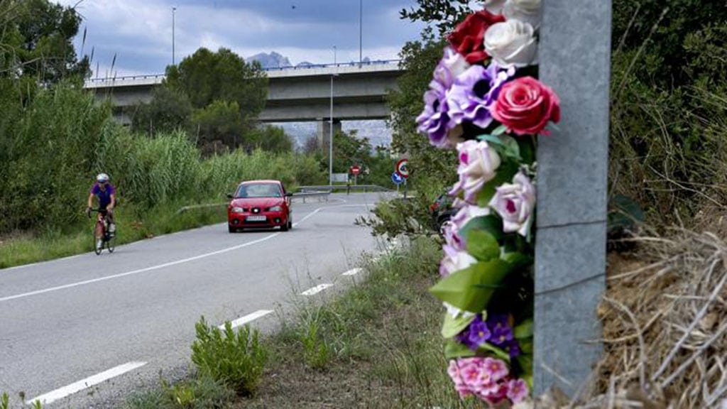 Rams de flors a la cuneta