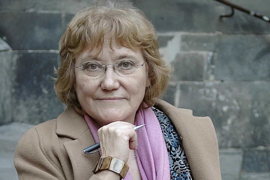 Isabel-Clara Simó: literatura, compromís i excel·lència