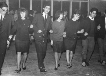 Per què ens costa tant ballar la Yenka?