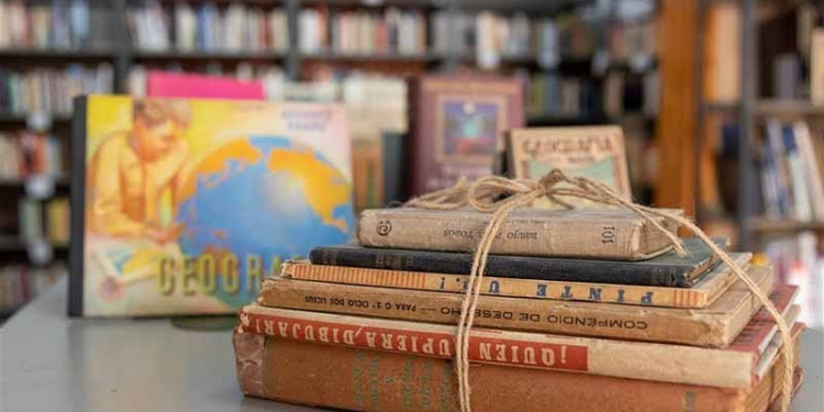 Vaixell de Paper, Mar de Llibres: una segona oportunitat pels llibres