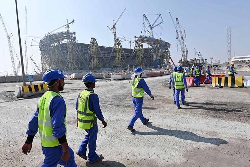 Piràmides egípcies i estadis qatarís