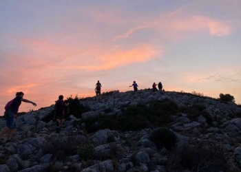 El bisbe de cap a peus