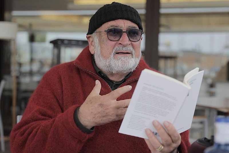 Biel Mesquida i el seu poemari “Carpe Momentum”