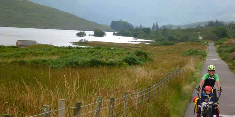 El cicloturisme, recórrer el món pedalant