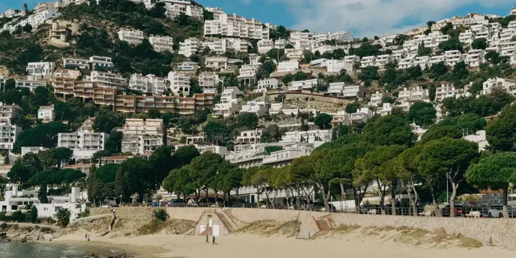 Cal continuar construint a la Costa Brava?