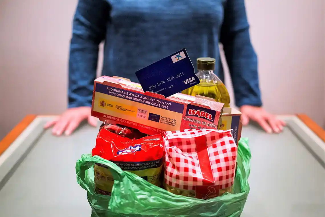 De les cistelles d’aliments a les targetes moneder