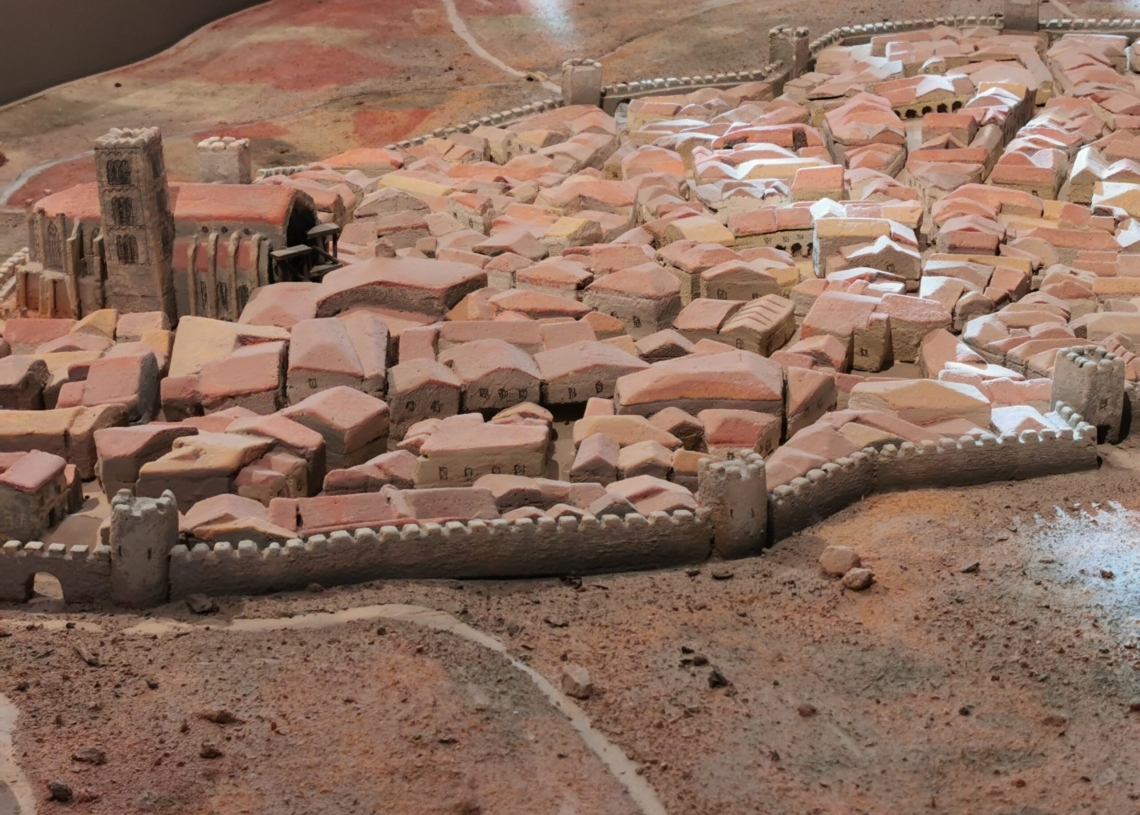 El Museu d’Història Medieval de Castelló d’Empúries: visites didàctiques  