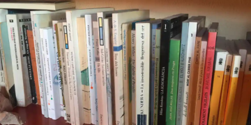 Sense llibres no hi ha lectura i sense lectura no hi ha llibres.