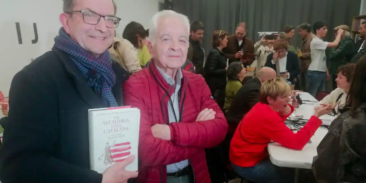 L’historiador Borja de Riquer, entrevistat en el 12è Berenar Literari de la llibreria El Cucut