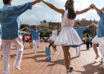 Diana Bach: “Vull facilitar el món de la sardana a la joventut”