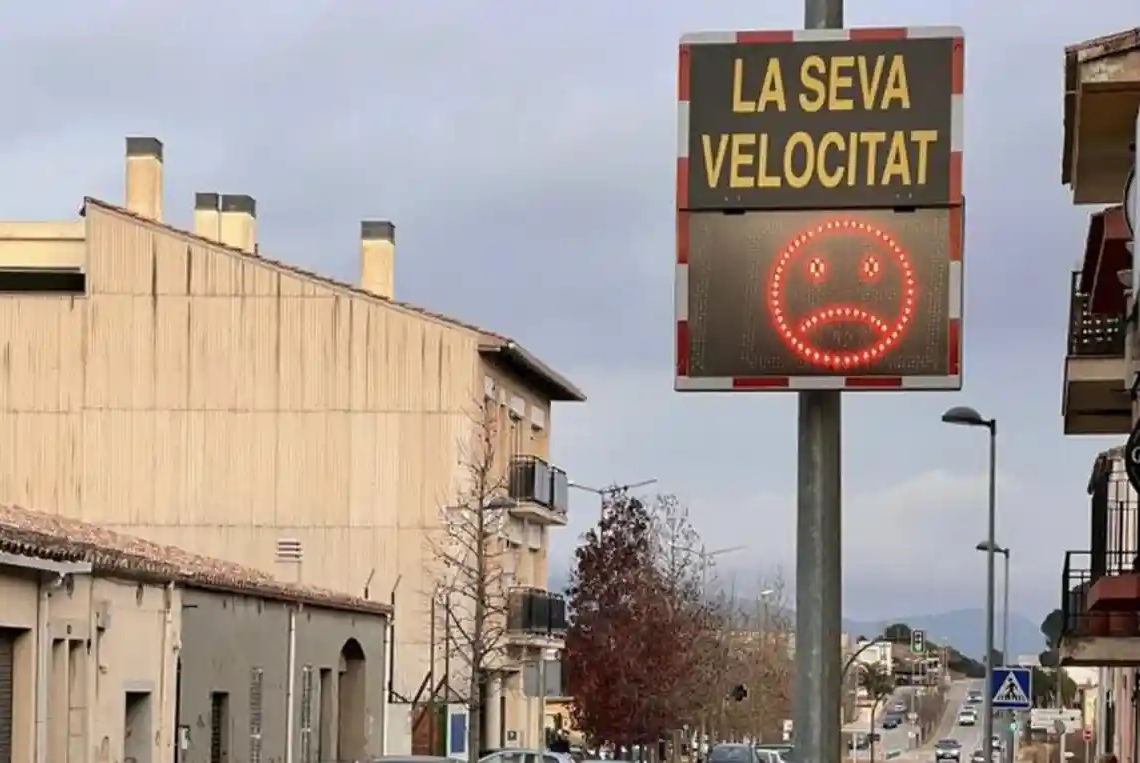 El que el semàfor d’emojis no entén del postpart