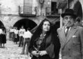 A mítings, tot fent d’extres